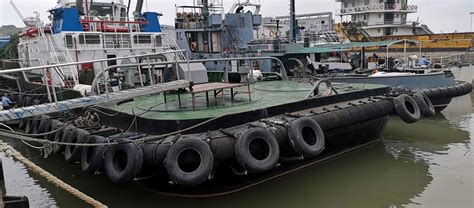 marine fenders manufacturers.